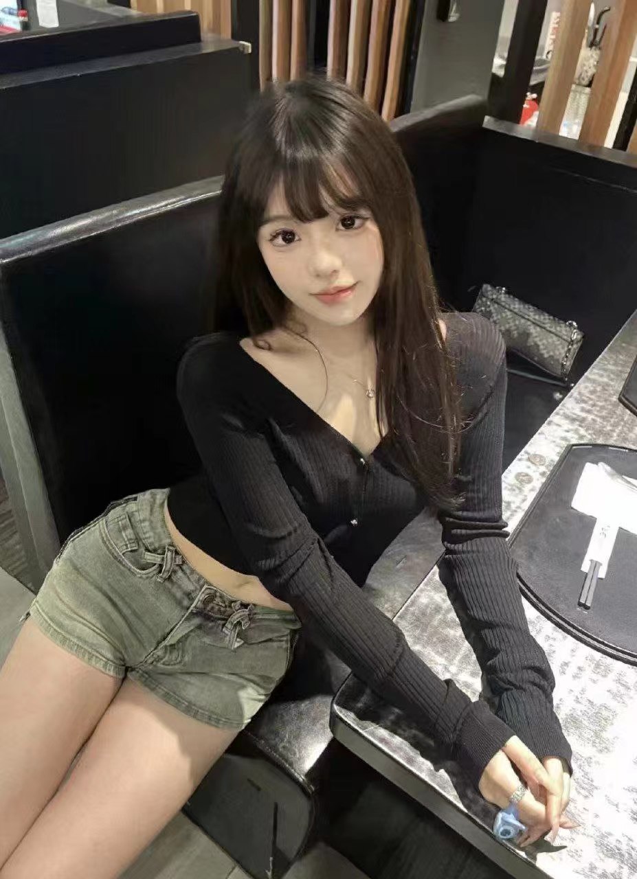 64f5b68704fa884a9b1e47c3ee6405b.jpg